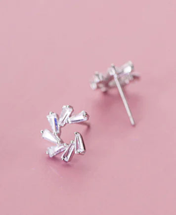 Flower Studs and Snowflake Earrings Set